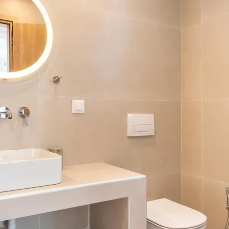 Crossrhodes Lejlighed