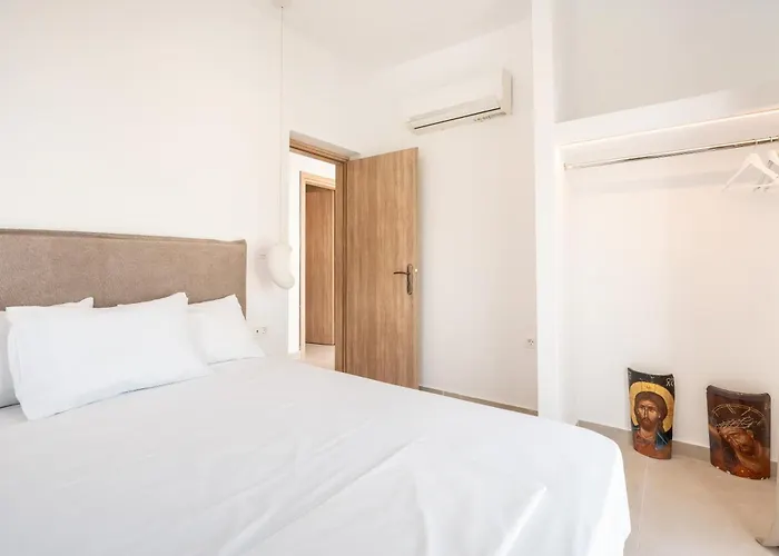 Crossrhodes Pefki (Rhodes)