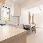 Apartament Crossrhodes *